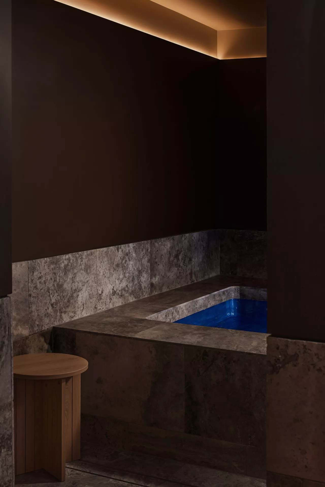ALBION BATHHOUSE 15 07 24 2035
