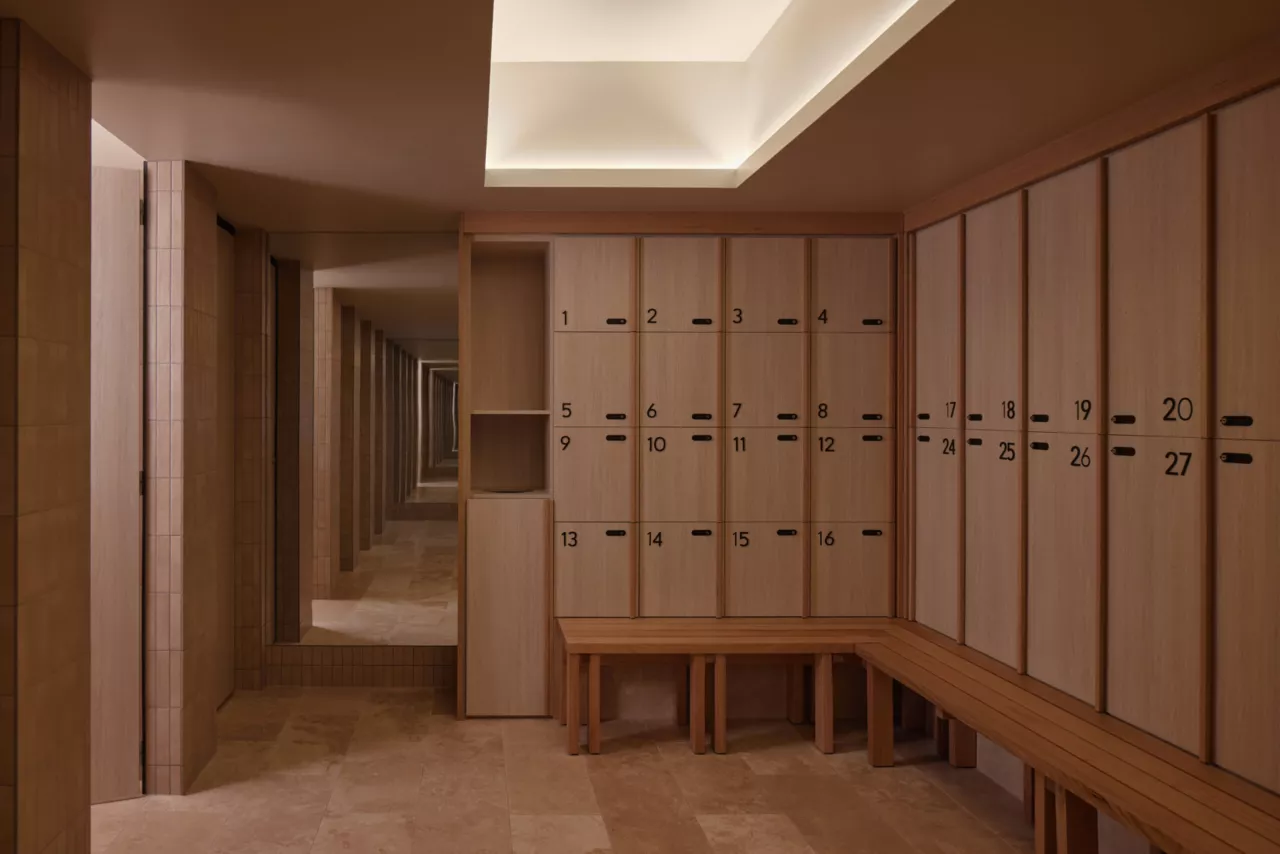 ALBION BATHHOUSE 15 07 24 2040