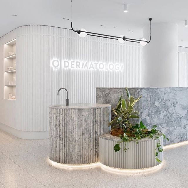 Q Dermatology is a space that feels welcoming and clean without being cold. ⠀⠀⠀⠀⠀⠀⠀⠀⠀
⠀⠀⠀⠀⠀⠀⠀⠀⠀
Architect: @outlinedesignoffice ⠀⠀⠀⠀⠀⠀⠀⠀⠀
Engineer: @interiorengineering⠀⠀⠀⠀⠀⠀⠀⠀⠀
⠀⠀⠀⠀⠀⠀⠀⠀⠀
#LAD #lightanddesign #lighting #architecturallighting #design #architecture